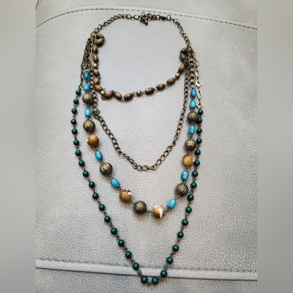 4 Layers beads and chain necklace